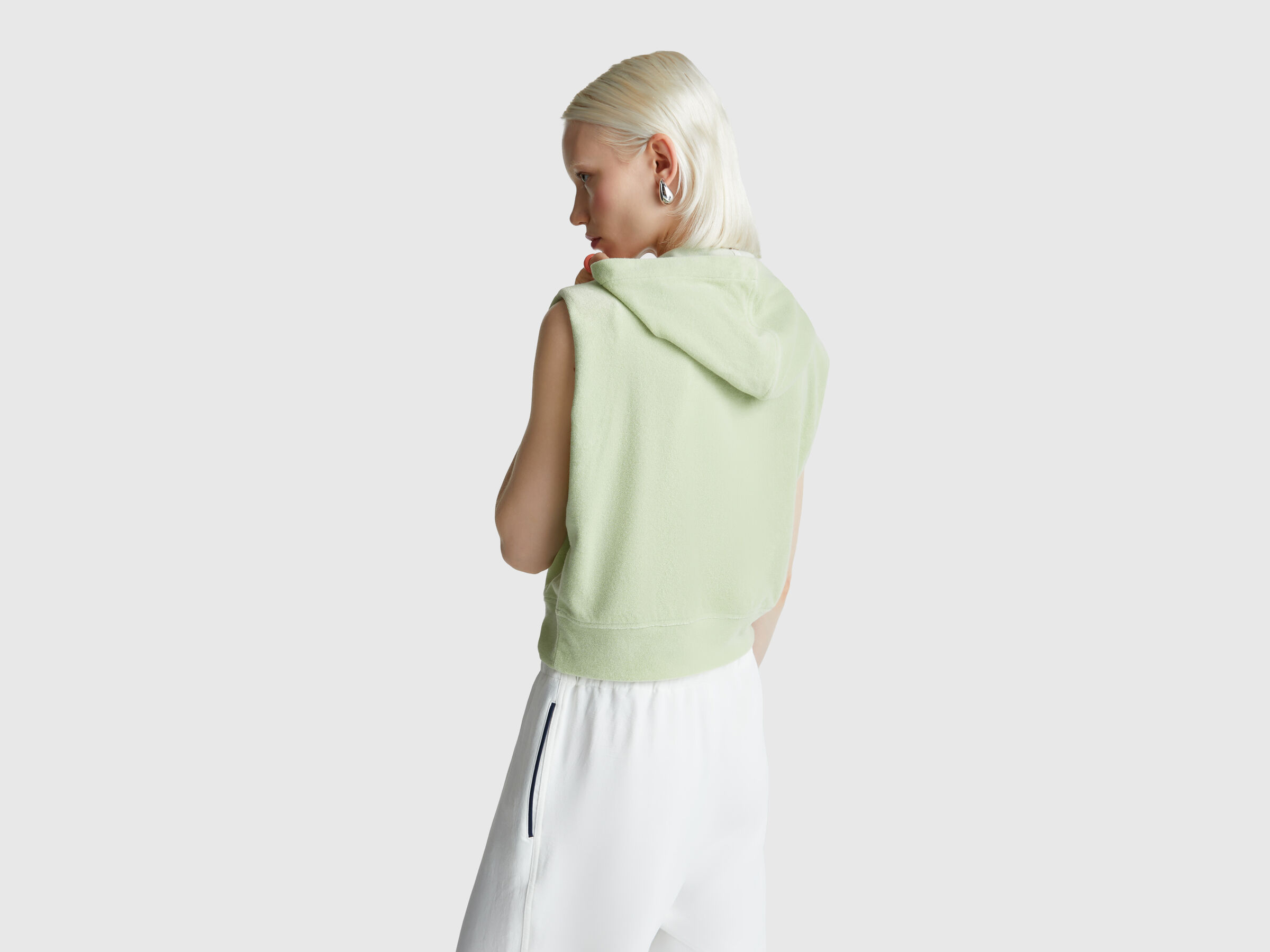 PULLOVER W/HOOD Mujer image number 2